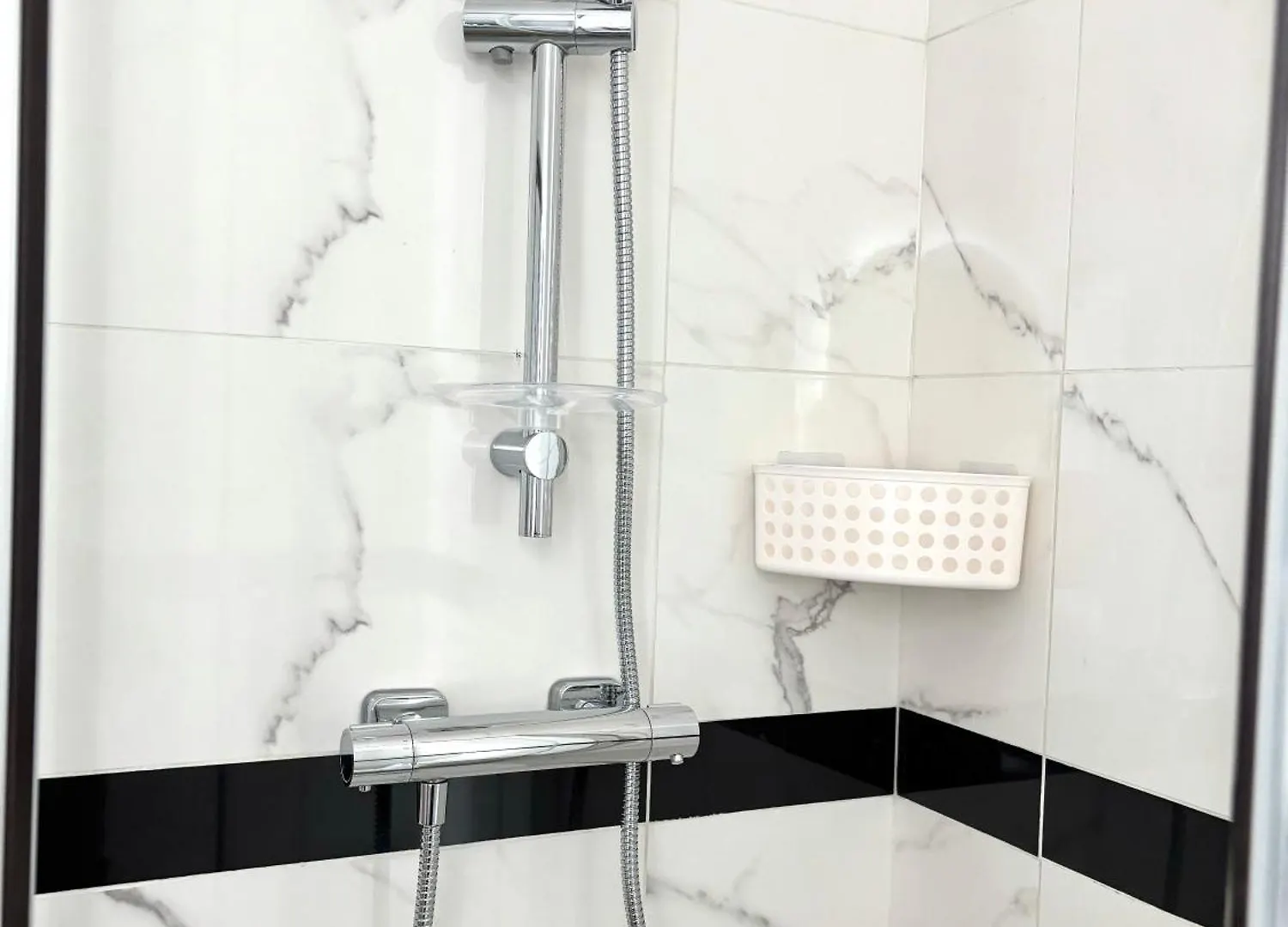 Appartement Lucas Salle De Bain Privative Paris