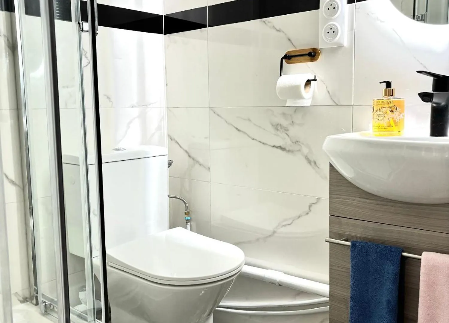 Appartement Lucas Salle De Bain Privative Paris